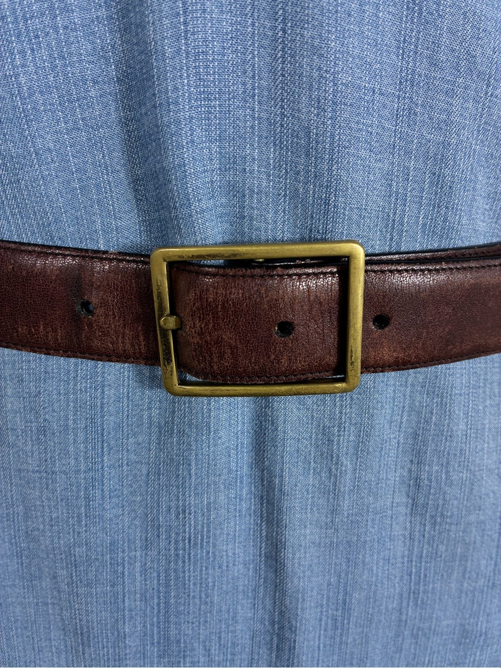 Mens belt Sz 34 Classic Brown Leather with Brass Buckle